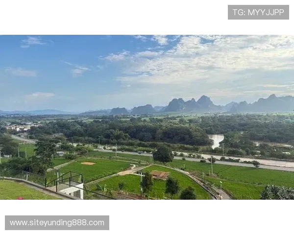 吉隆坡云顶缆车全景体验精彩不容错过尽享高空之美 吉隆坡云顶缆车全景体验精彩不容错过尽享高空之美