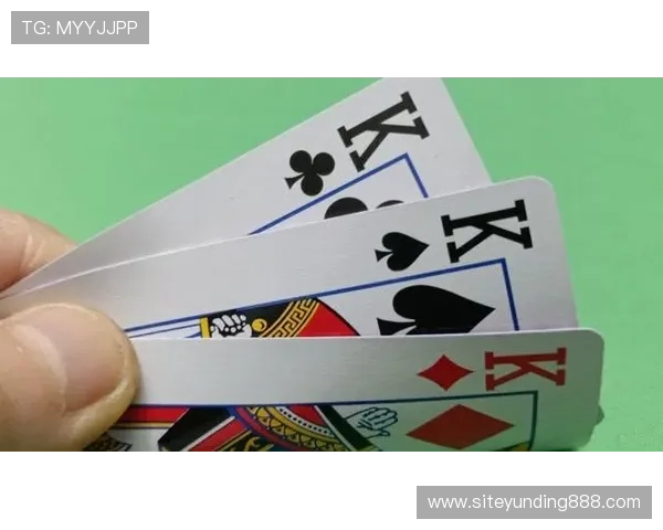 三公扑克牌玩法详解及策略分析帮助玩家优化出牌策略提升胜率 三公扑克牌玩法详解及策略分析帮助玩家优化出牌策略提升胜率